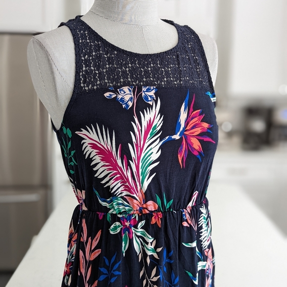 New with tag, maxi floral Joe Fresh summer dress - Picture 6 of 6